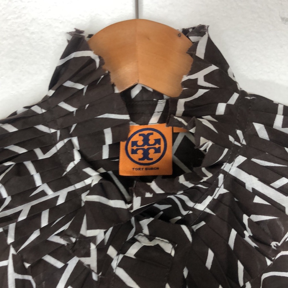 🤎Tory Burch short sleeve shirt🤎 - Picture 3 of 5